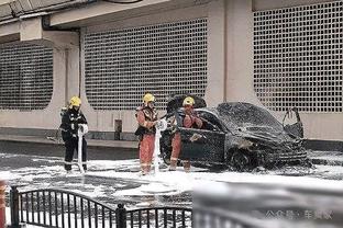 还没回英国？埃及落后佛得角，场边的萨拉赫神情落寞眼眶湿润